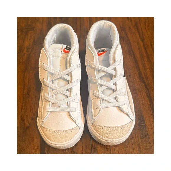 Brand New Toddler Nike Blazers Mid 77’s - Picture 3 of 6